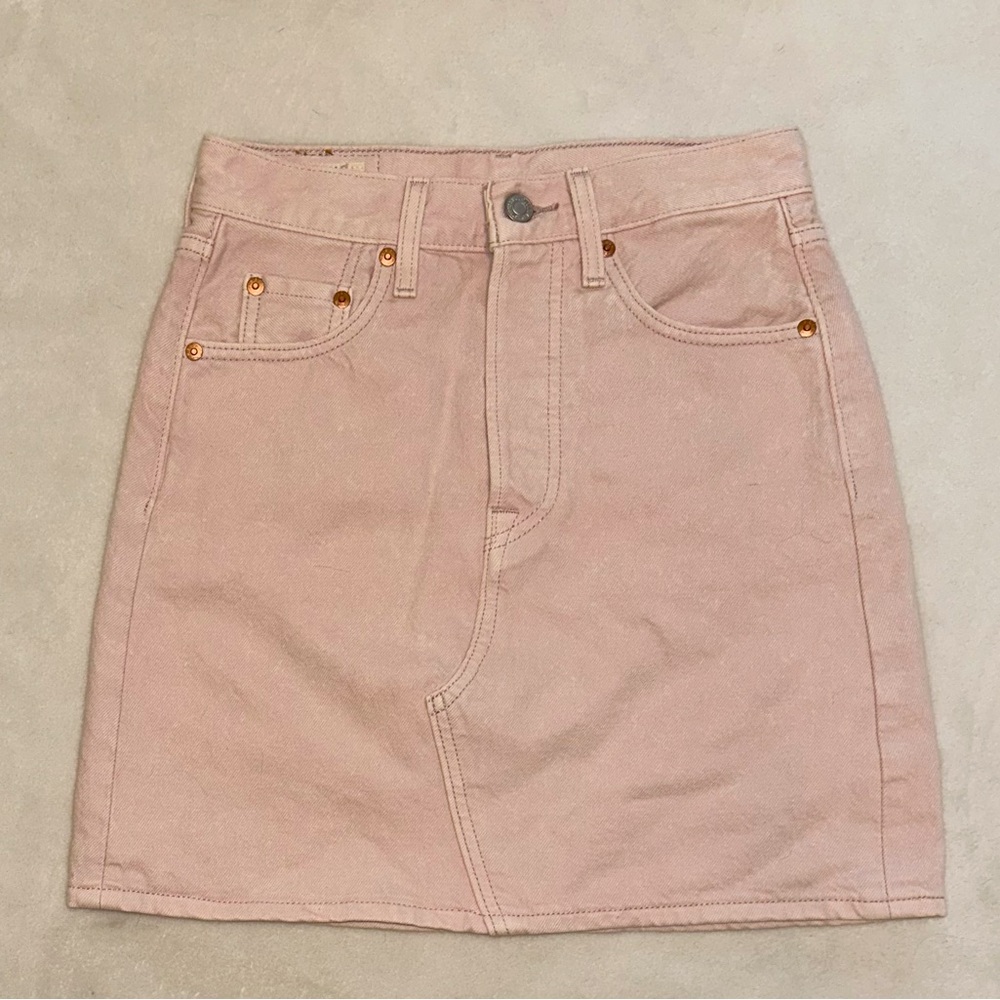 Levi’s Light Pink Denim Mini Skirt